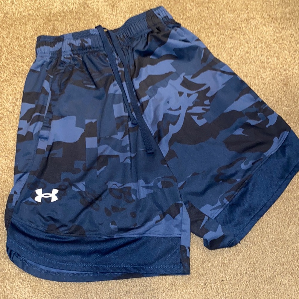Under Armor Athletic shorts Men’s Small